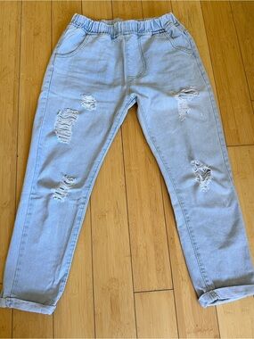 Light Blue Distressed Women’s Jeans